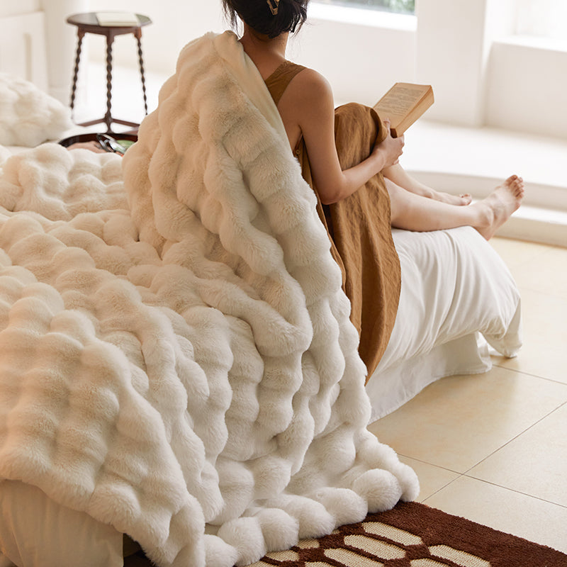 Toka Blanket and Pillows