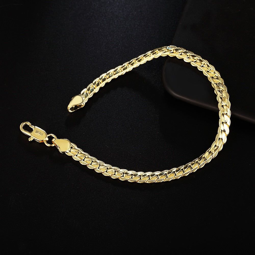 In Charge Bracelet Set in gold