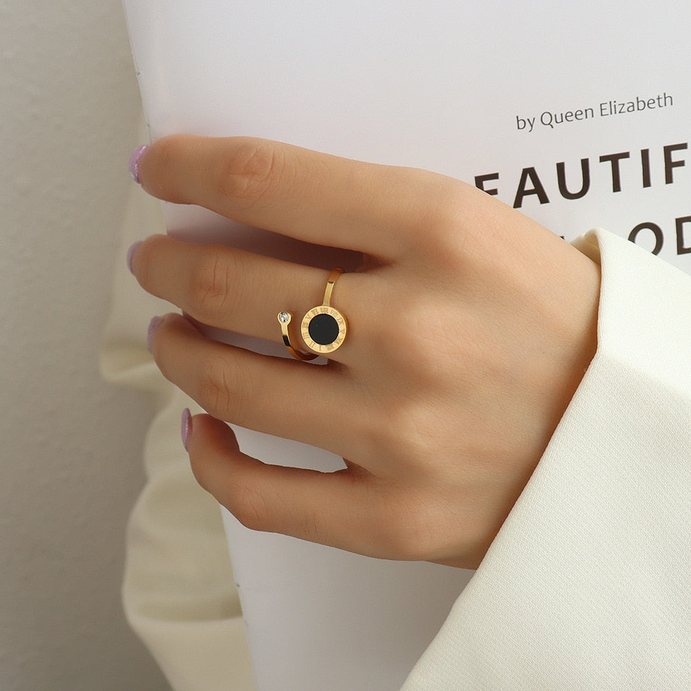 Numeral Noir Ring Gold